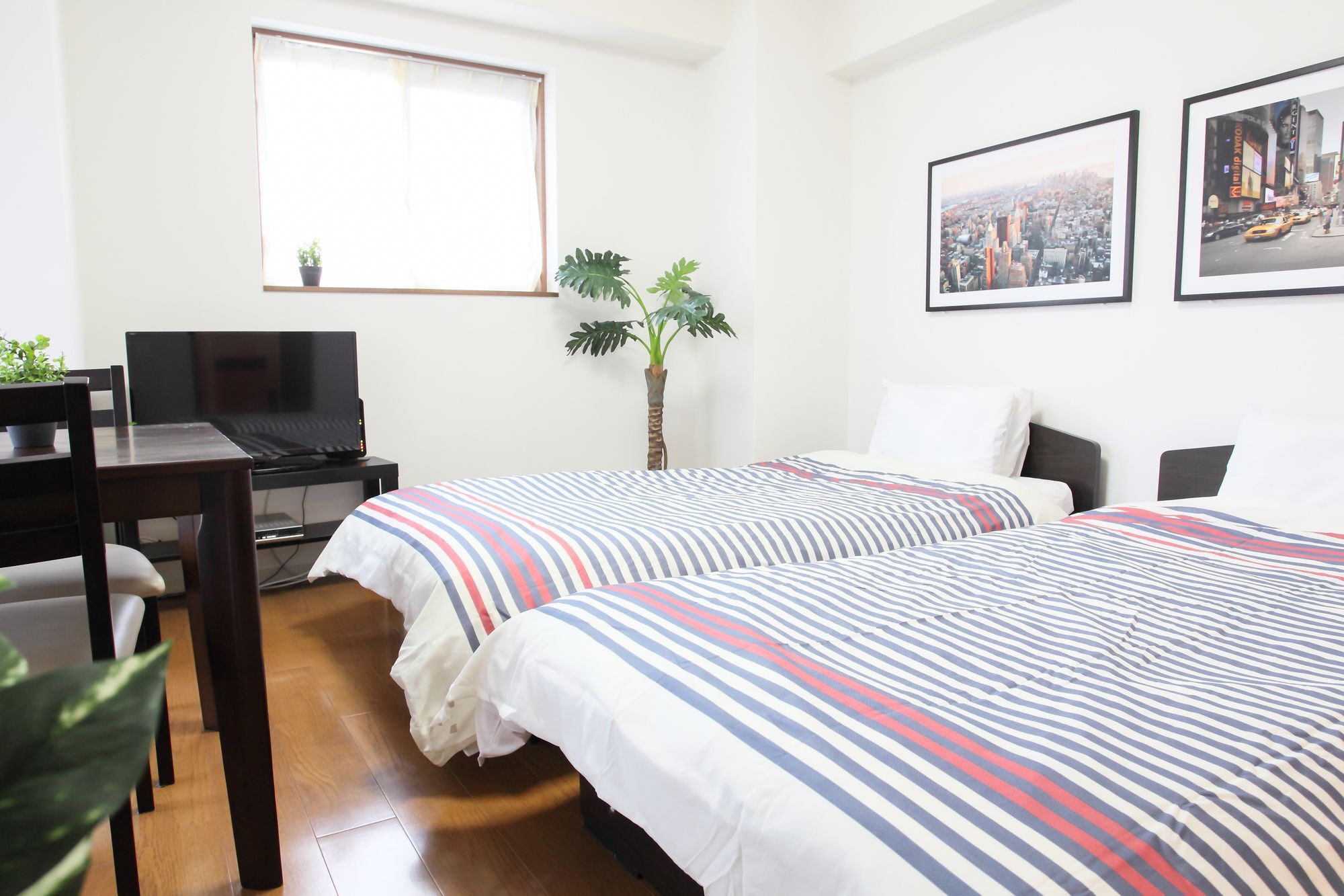 La Familia Yamasaka Apartment Osaka Exterior photo