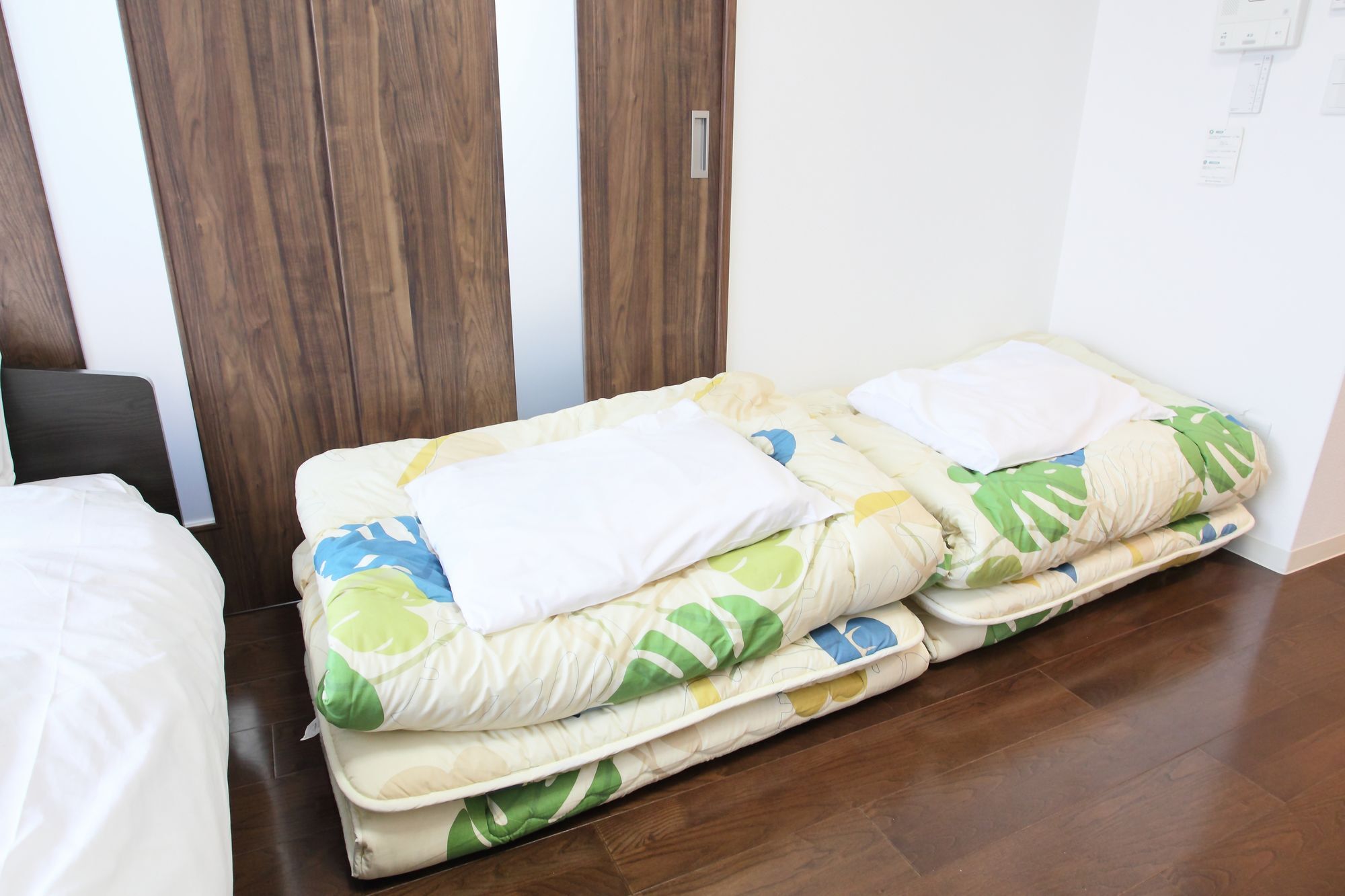 La Familia Yamasaka Apartment Osaka Exterior photo
